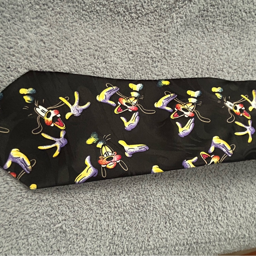 Disney Black Necktie with Colorful Cartoon Design Goofie